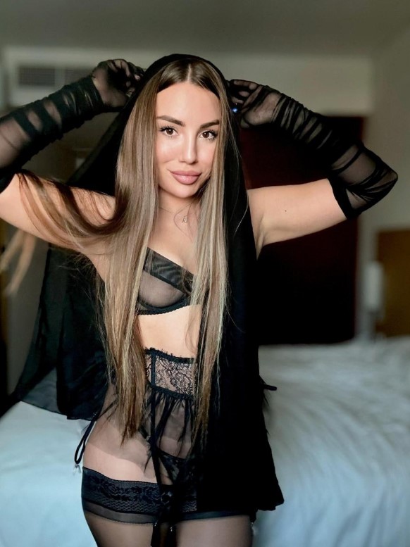 konyaescortece-1 Konya Meram Escort Ece Partnerimi Baştan Çıkartmayı Seviyorum
